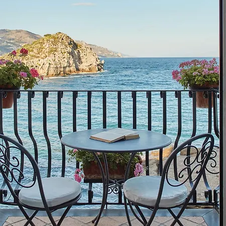 Villa Sant'Andrea, A Belmond Hotel, Taormina Mare-3